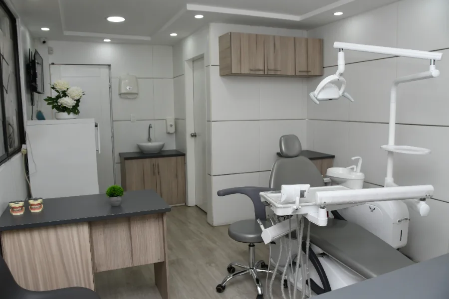 Consultorio y área de trabajo de Troya Dental