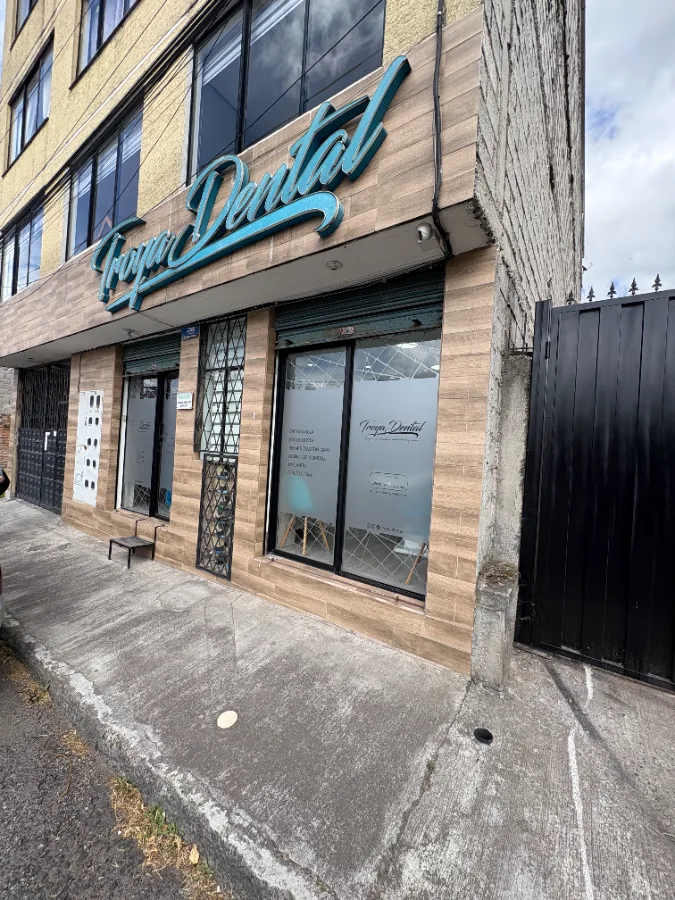 Fachada de Troya Dental